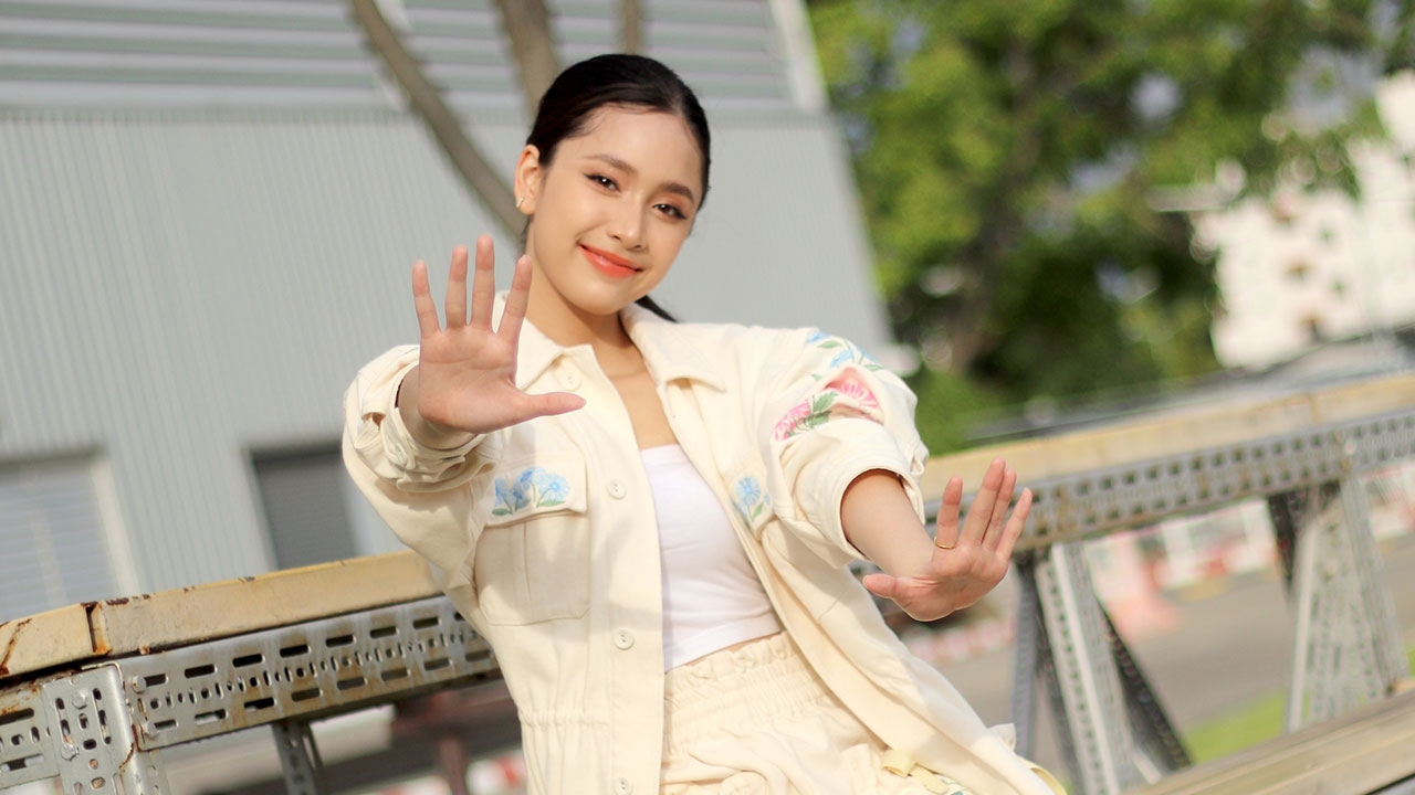 เปิดความน่ารัก นางเอกใหม่ป้ายแดง "ปิ่น ชรินพร" เมงกาเลีย ในละคร "ธิดาวานร"