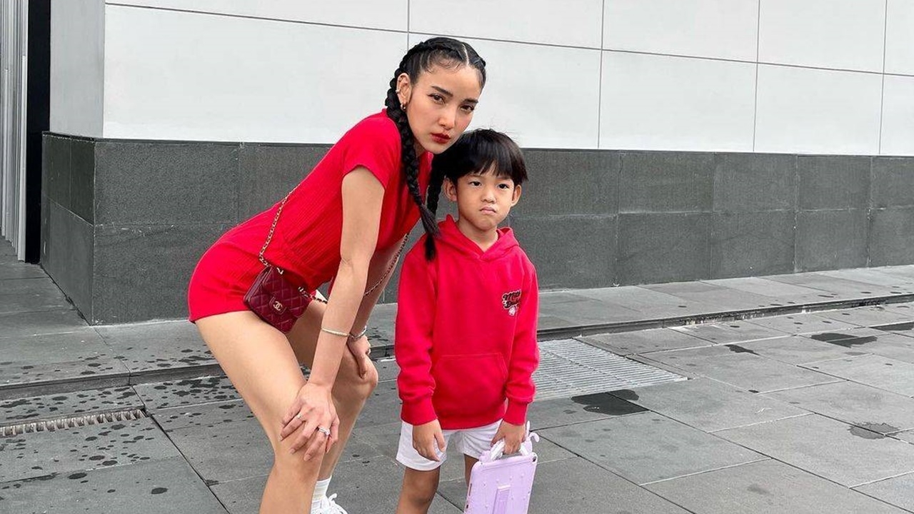 แพท ณปภา น้ำตาไหลข้างในหลังครูบอก น้องเรซซิ่ง อาจต้องเรียนซ้ำชั้น (คลิป)