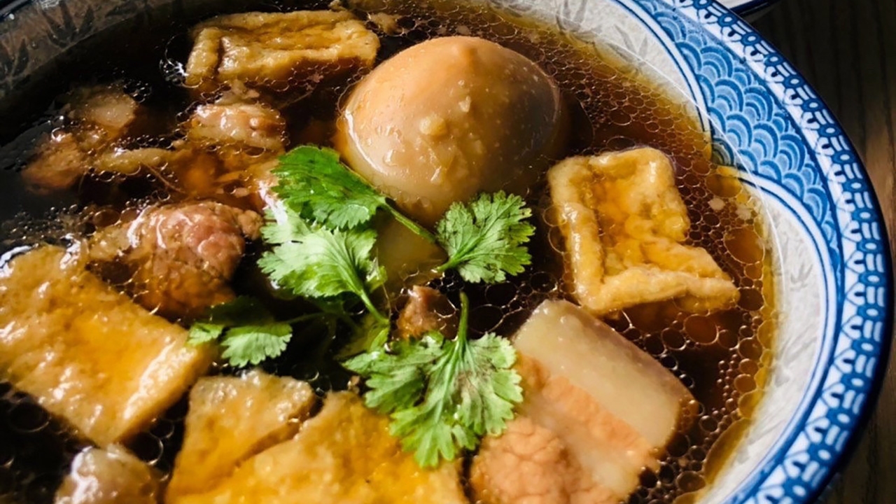 พะโล้ที่ไม่ใส่เครื่องพะโล้ สูตรตกทอดจากคุณทวด by ครัวอิ่มอุ่น