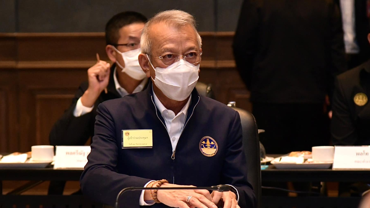 "พิพัฒน์" แจงสื่ออีกรอบ ปัดนายกฯ ห้ามจัดงานวันลอยกระทง แค่ให้เข้มมาตรการ