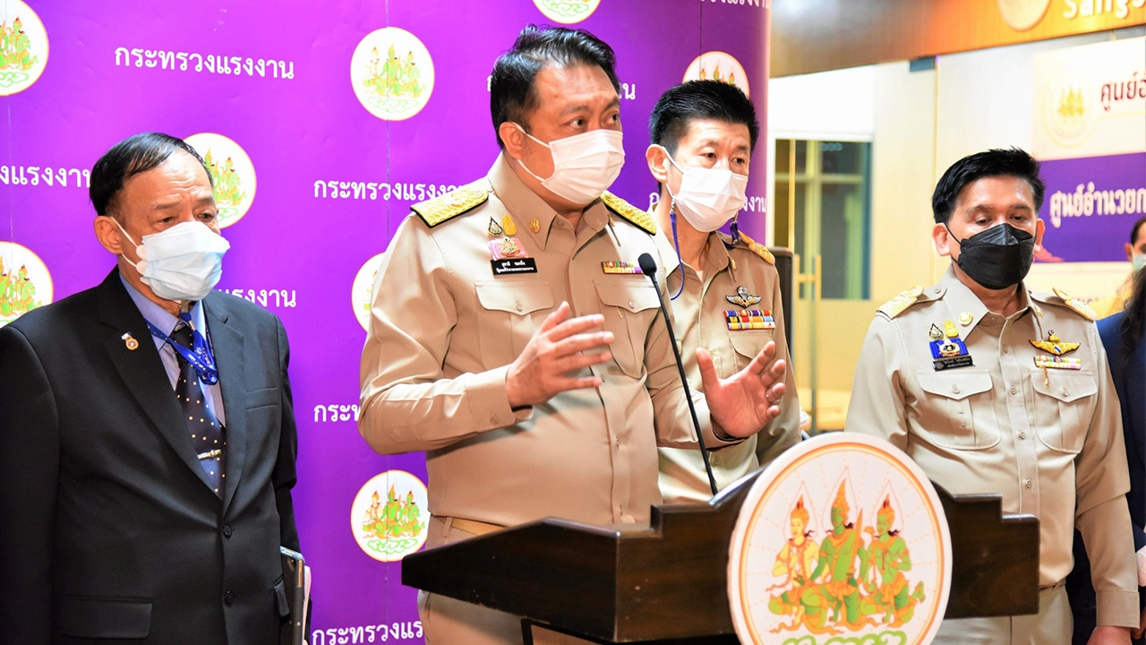 ปล่อยผีแรงงานเถื่อน หวั่นทะลักลอบเข้าประเทศ สุชาติให้ขึ้นทะเบียน 30 วัน