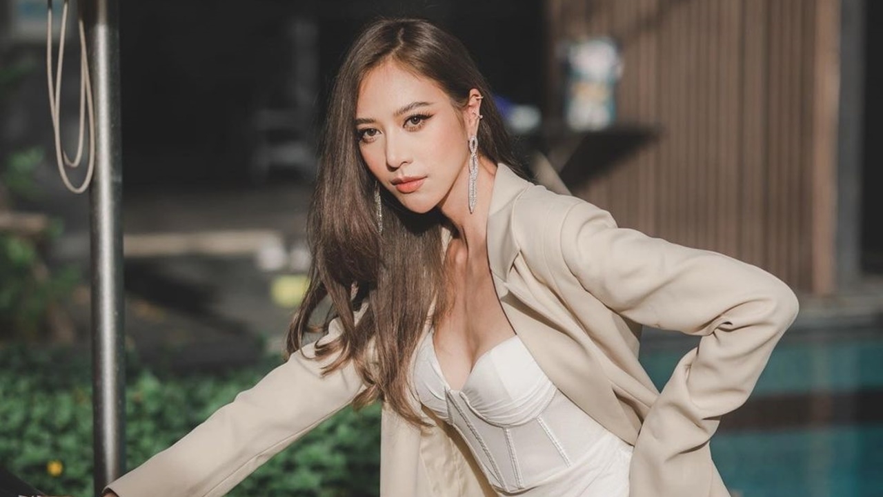 น้ำหวาน รักษ์ณภัค แจงข่าวไฮโซแชมป์ สนิท เทีย เดอะเฟซ  รับโสดแต่ไม่สนิท