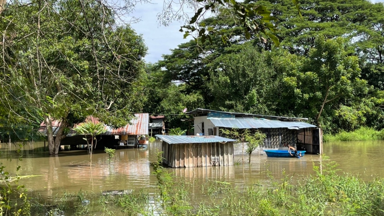 ฝนถล่ม "เขาใหญ่" น้ำป่าหลากซ้ำ ไหลลงท่วม อ.ประจันตคาม อ่วม