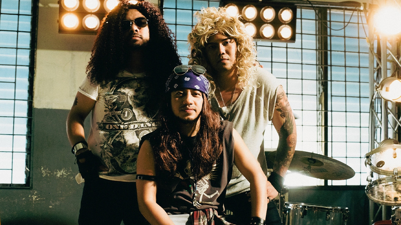 “ลาบานูน” ใส่ไม่ยั้ง MV “ท้าพายุ” คว้า “หมูปิ้ง ดาวติ๊กต่อก” รับบทคนสู้ชีวิต