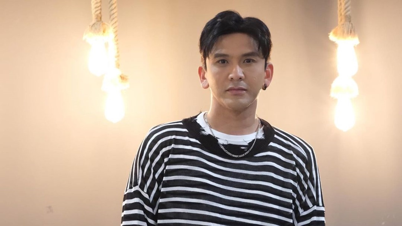 ป๋อ ณัฐวุฒิ เล่าวินาทีกระจกระเบิดตู้มหล่นใส่หัว รับถูกทักระวังอุบัติเหตุ (คลิป)