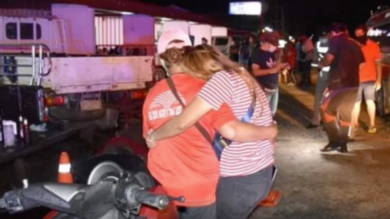 หนุ่มใต้ใจเด็ด ผลักสาวนั่งข้างพ้นวิถีกระสุน ตัวเองโดนยิงเข้าหัวดับ