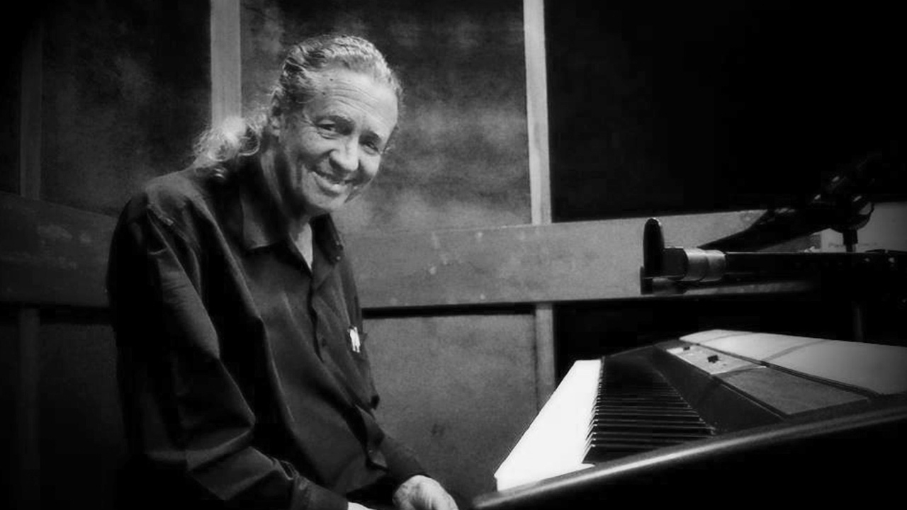 สุดเศร้า บรูซ แกสตัน ศิลปินผู้ก่อตั้งวงฟองน้ำ เสียชีวิตในวัย 74 ปี