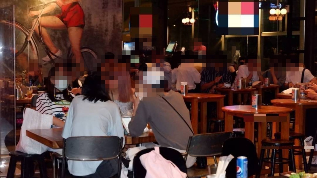 กทม. สั่งปิดร้านอาหาร 2 แห่งชั่วคราว ฝ่าฝืนให้ลูกค้านั่งดื่มสุราในร้าน