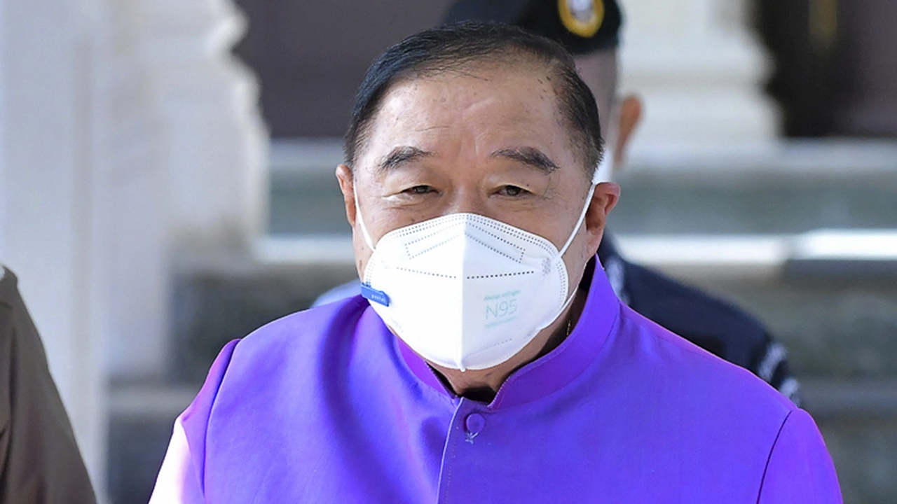 ไม่คุย "หญิงอ้อ" ป้อมเสียงเข้ม ปัดกาวใจ "ตู่-ธรรมนัส" วิษณุติดเบรก 2 นักร้อง
