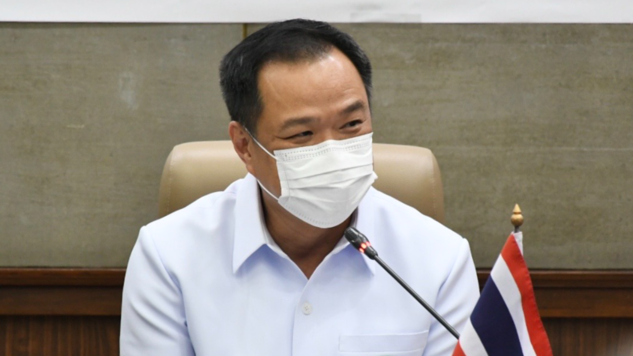 อนุทิน คาดปี 64 อาจฉีดวัคซีนโควิดถึง 80% ห่วงเปิดผับบาร์ ต้องเข้มมาตรการ