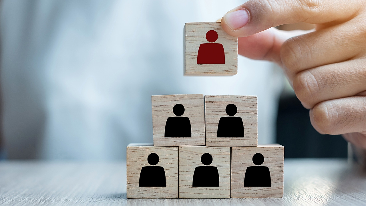 ฝันให้ไกลแล้วไปให้ถึง