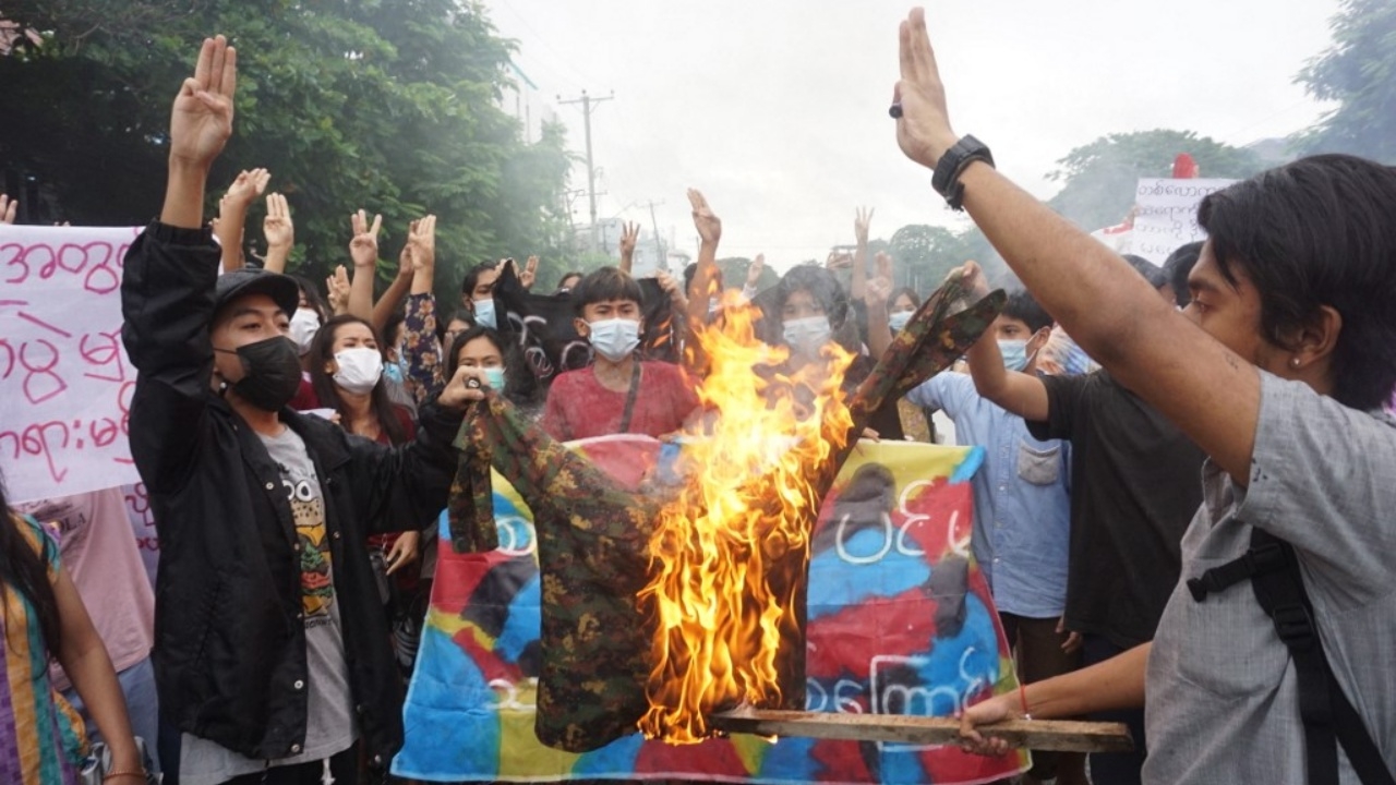กองทัพเมียนมาเตรียมปล่อยตัวนักโทษการเมือง 5,000 คน