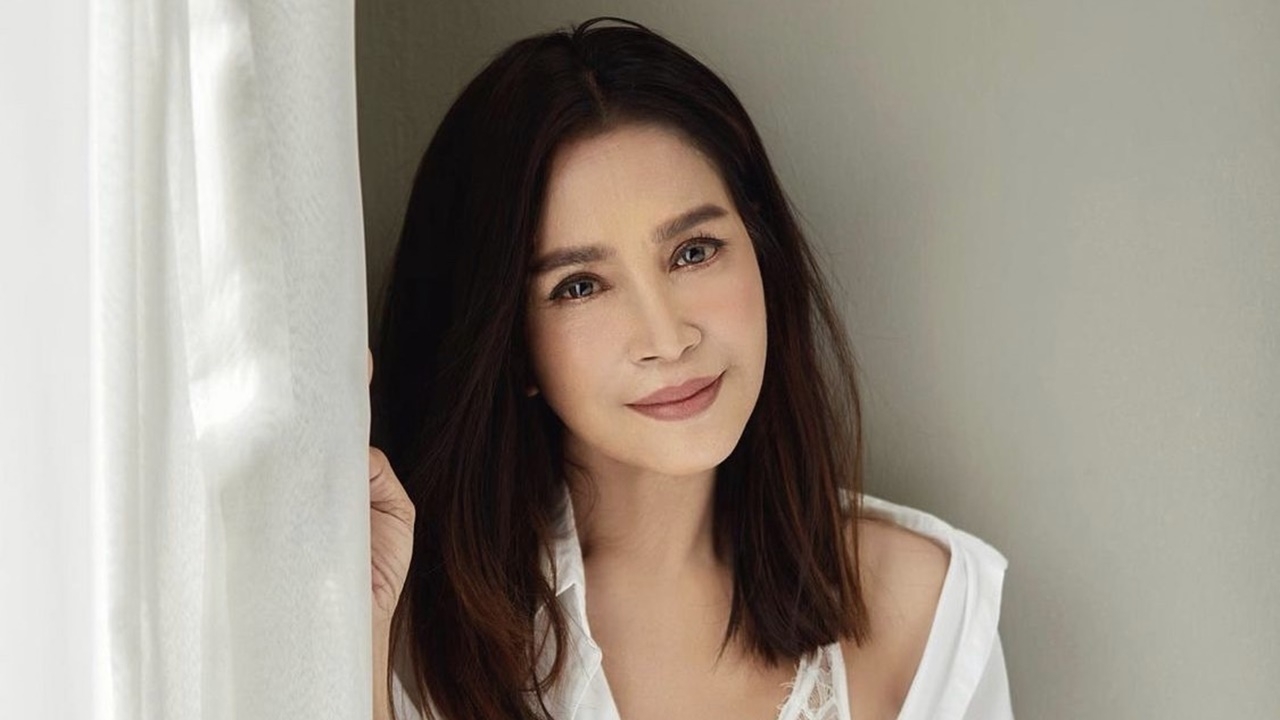 แอ๊ว อำภา ลุคใหม่สุดปังในวัย 61 ชาวเน็ตถึงกับต้องขยี้ตารัวๆ 