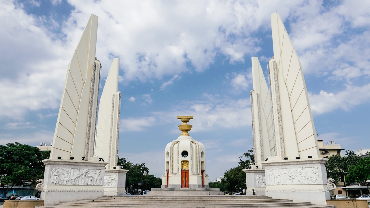 การเดินทางของแสงสว่างที่ปลายอุโมงค์