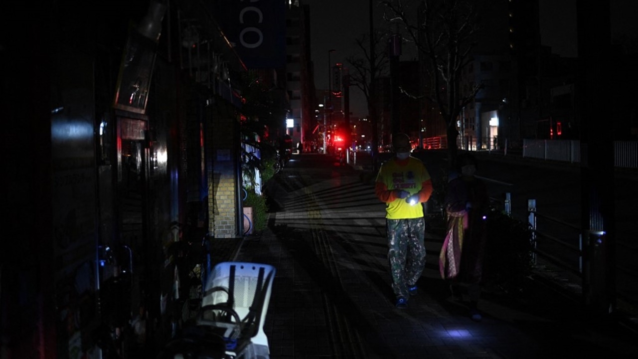 ระทึก แผ่นดินไหว 2 ครั้งซ้อน 6.4-7.3 เขย่าโทโฮคุ ญี่ปุ่นเตือนสึนามิ