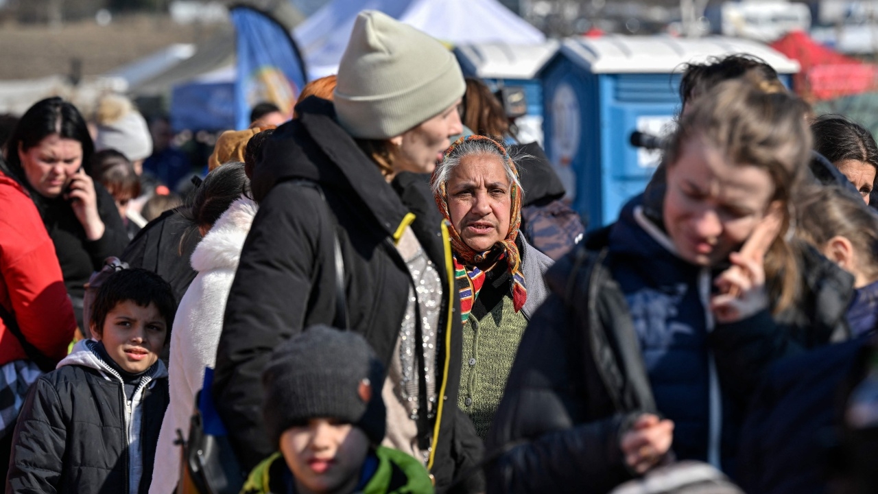 ผู้อพยพทะลักออกจากยูเครน ลี้ภัยสงครามแล้ว 3 ล้านราย 