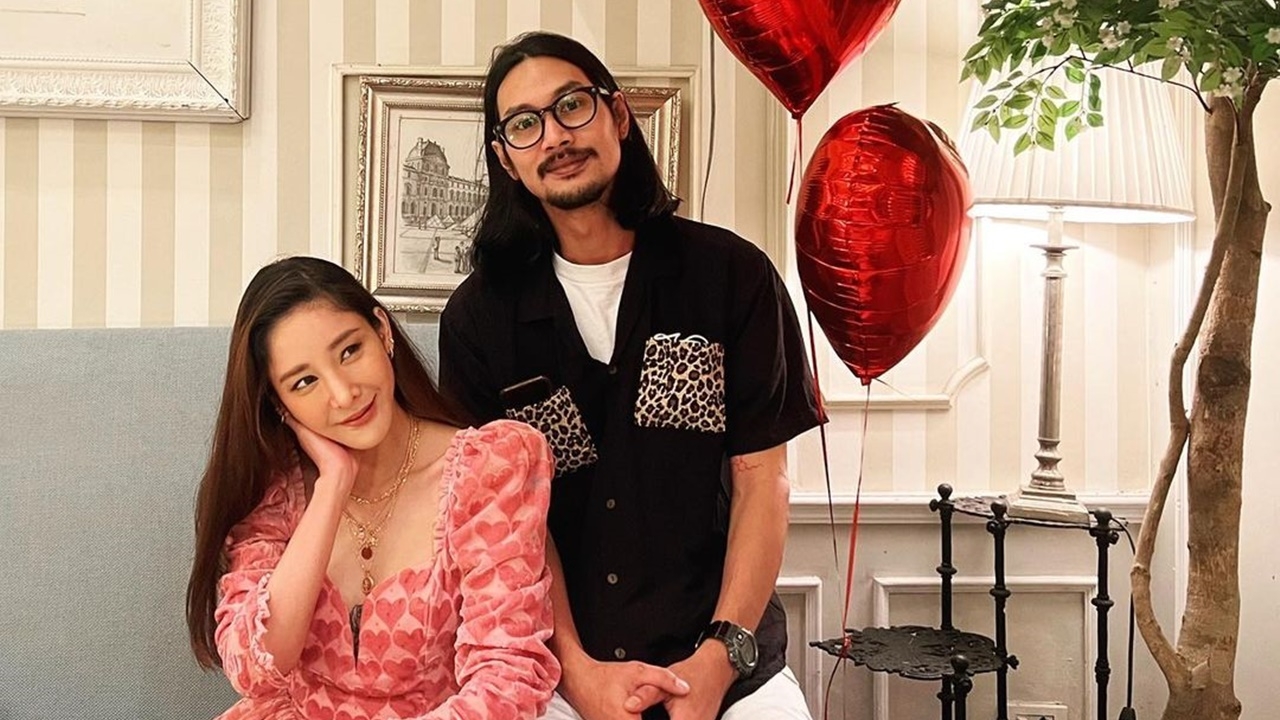 เบิร์ด เผยภาพวาเลนไทน์สุดท้ายของ แตงโม ขอบคุณ พีท ทองเจือ ช่วยถ่ายให้