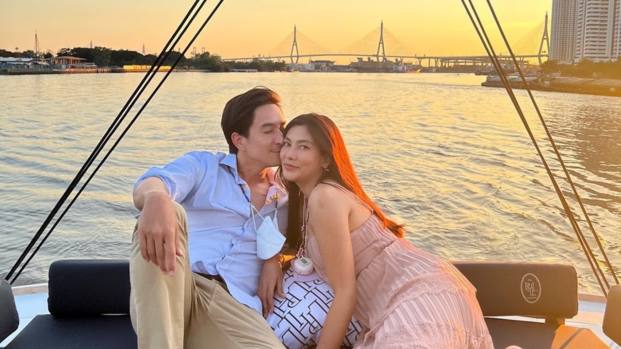 นุ่น รมิดา ครบรอบแต่งงาน 2 ปี หลุยส์ สก็อต เชื่อบุพเพสันนิวาสให้มาเจอกัน