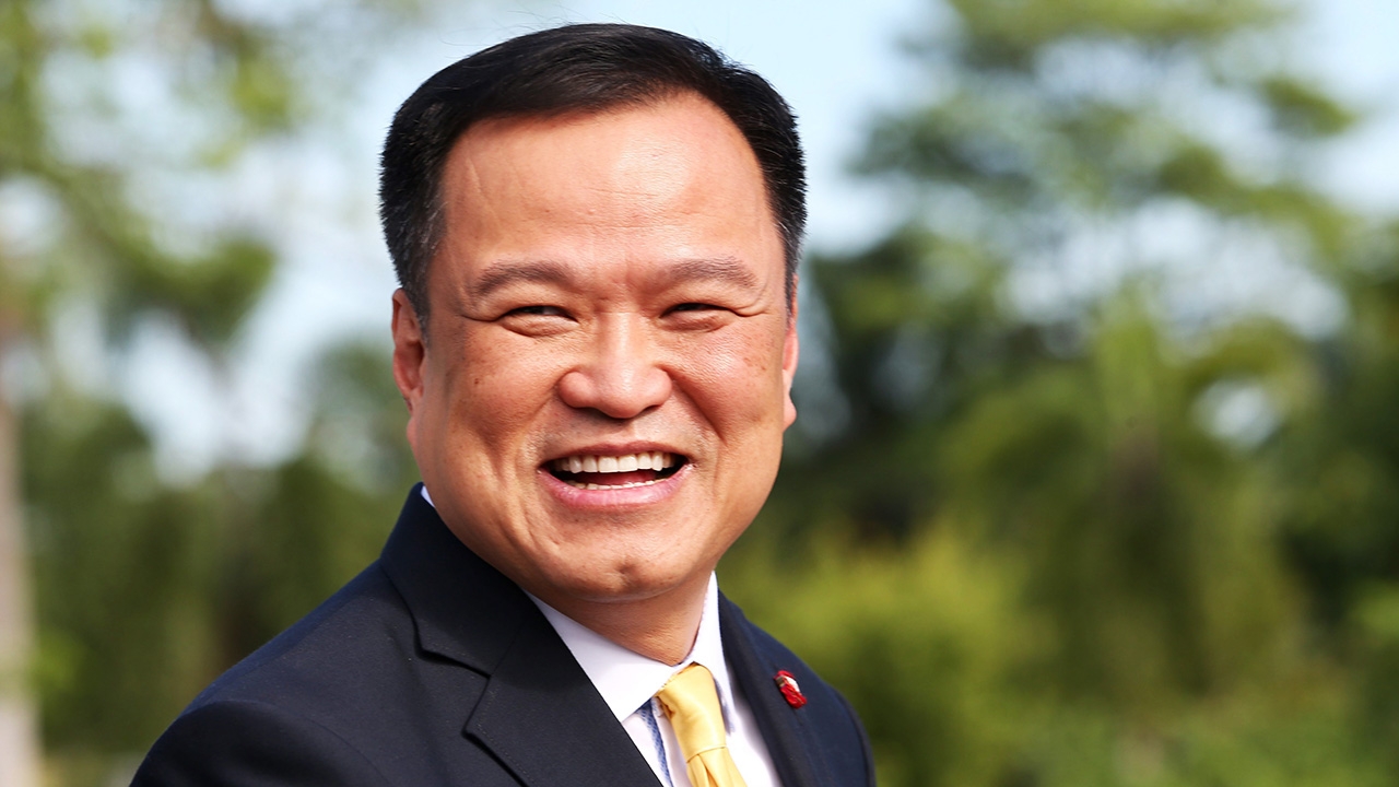 อนุทินอวยอุ๊งอิ๊งเป็นนายกฯได้ ทางเลือกคนรุ่นใหม่ เคลียร์ทักษิณ-เนวิน