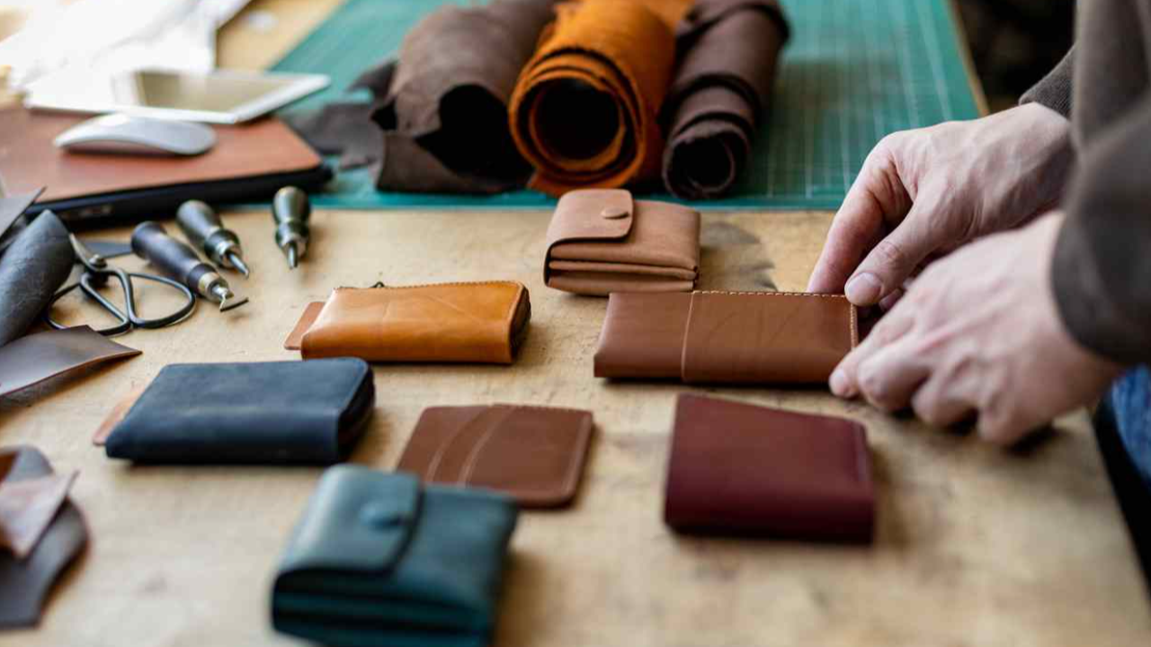 วิธีแก้เคล็ดสีกระเป๋าสตางค์ไม่ถูกโฉลก ต้องทำอย่างไร