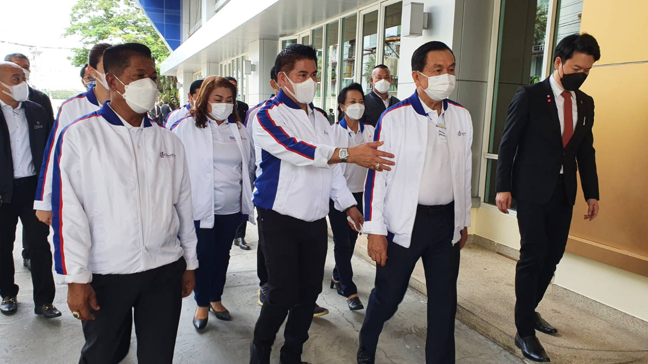 ถกนัดแรกพรรคเศรษฐกิจไทย คาด "บิ๊กน้อย" นั่งหัวหน้า "ธรรมนัส" นั่งเลขาฯ