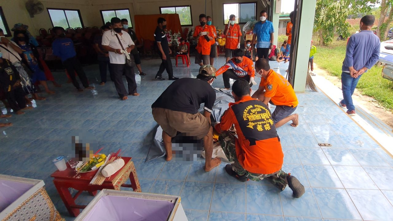 คืบหน้า 2 ฝาแฝดเล่นน้ำกับเพื่อนจมแม่น้ำแควน้อยหาย ล่าสุดพบศพแล้วทั้ง 3 คน 