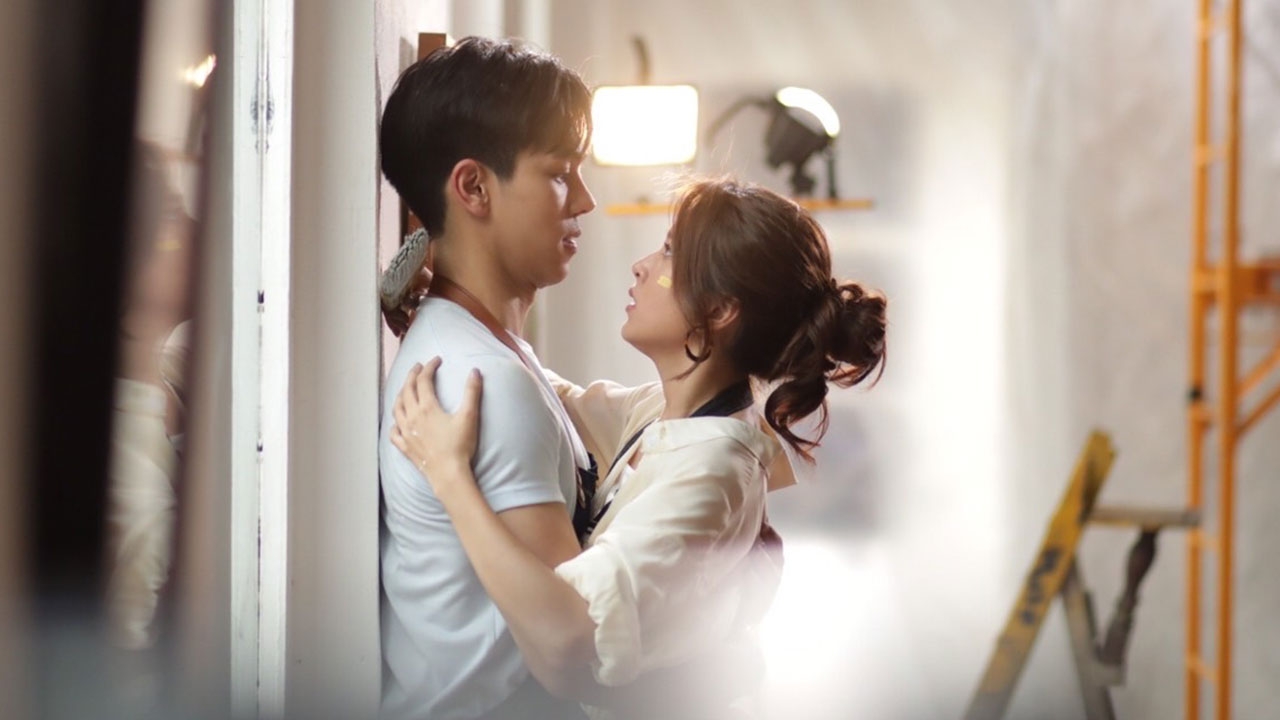 "ตรี-เฟิร์น" หยอกล้อกันมุ้งมิ้ง อยู่ในอ้อมกอดกันและกัน เปิดฉาก "เวลากามเทพ"