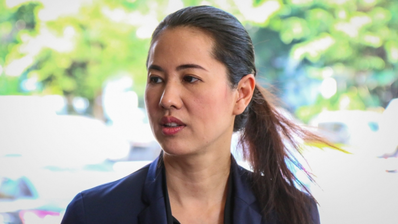 อัยการราชบุรีเลื่อนฟังคำสั่งคดี "ปารีณา" รุกป่า สร้างฟาร์มไก่ 25 พ.ค.