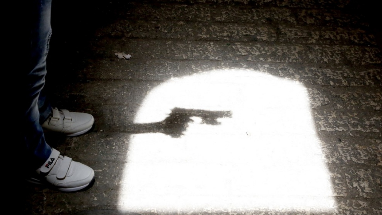 ตั้งข้อหาหนักชายชราสิงคโปร์ ใช้ปืนเด็กเล่นปล้นแบงก์ฮ่องกง