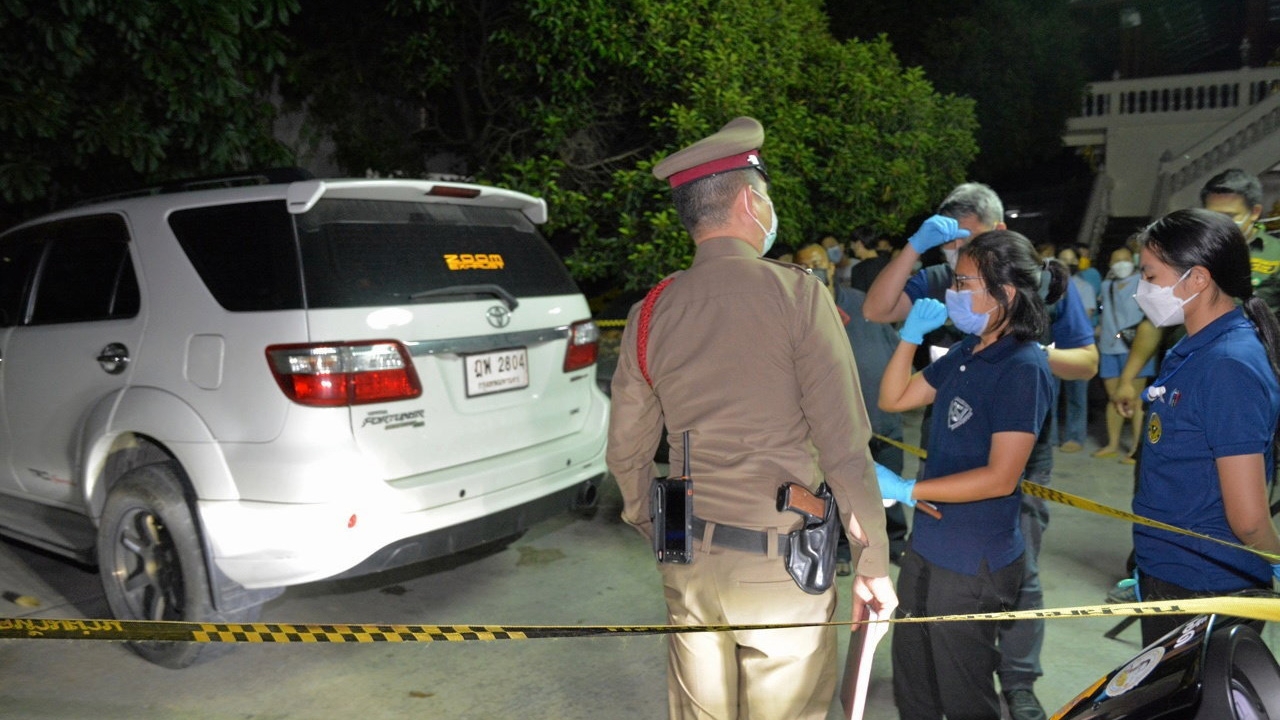 สาวเท้าแชร์รมควันคารถหนี 20 ล้านบาท ลูกวงไล่ทวงไม่มีทางออกไปฆ่าตัวในวัด