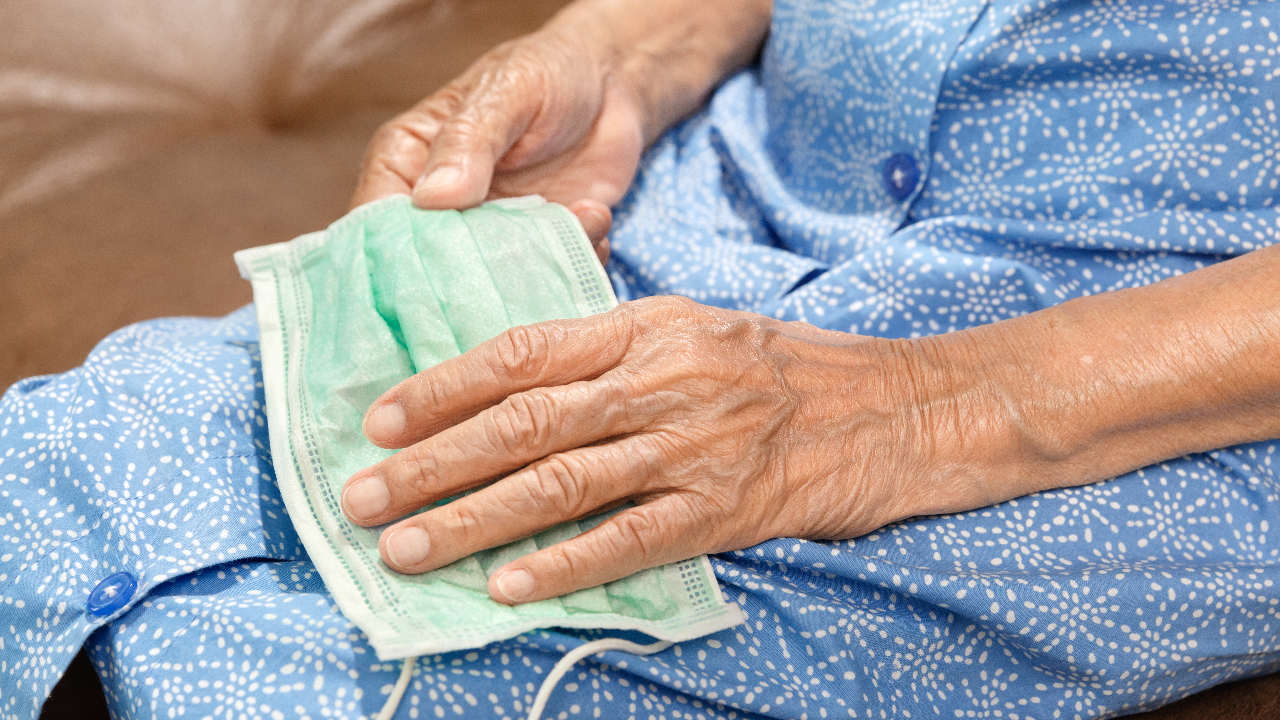 หมอมนูญ ห่วงกลุ่มคนไม่ฉีดวัคซีน หากติดโควิด เสี่ยงป่วยหนัก เสียชีวิต