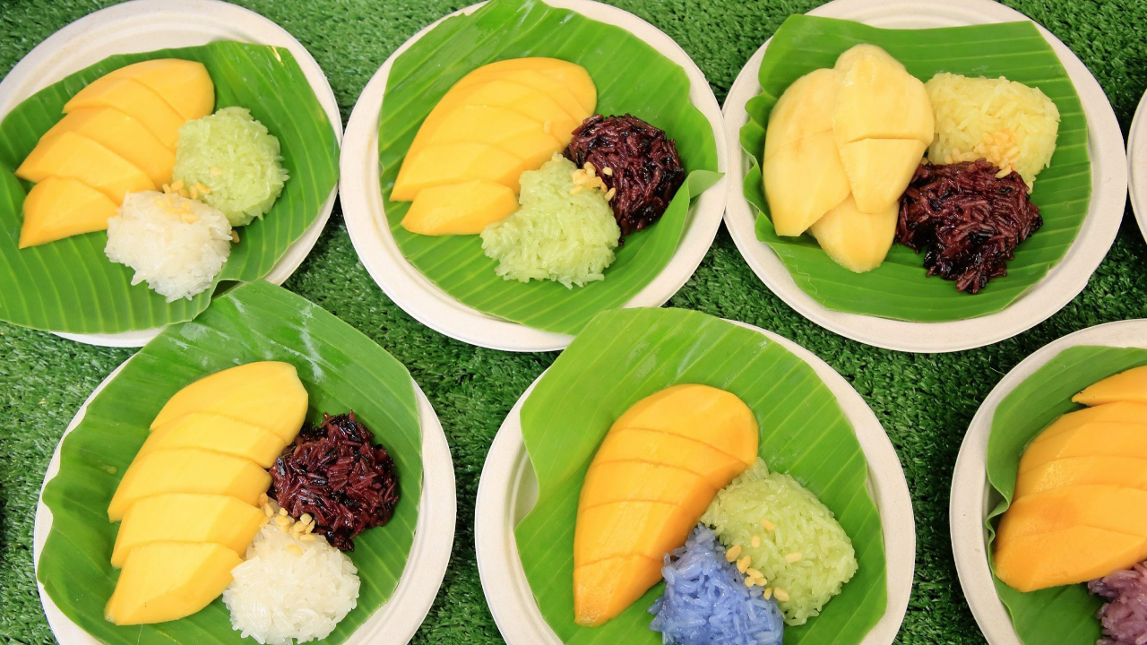 กรมการแพทย์แผนไทยฯเตือนทานข้าวเหนียวมะม่วงมากไปทำให้อ้วน และน้ำตาลในเลือดสูง