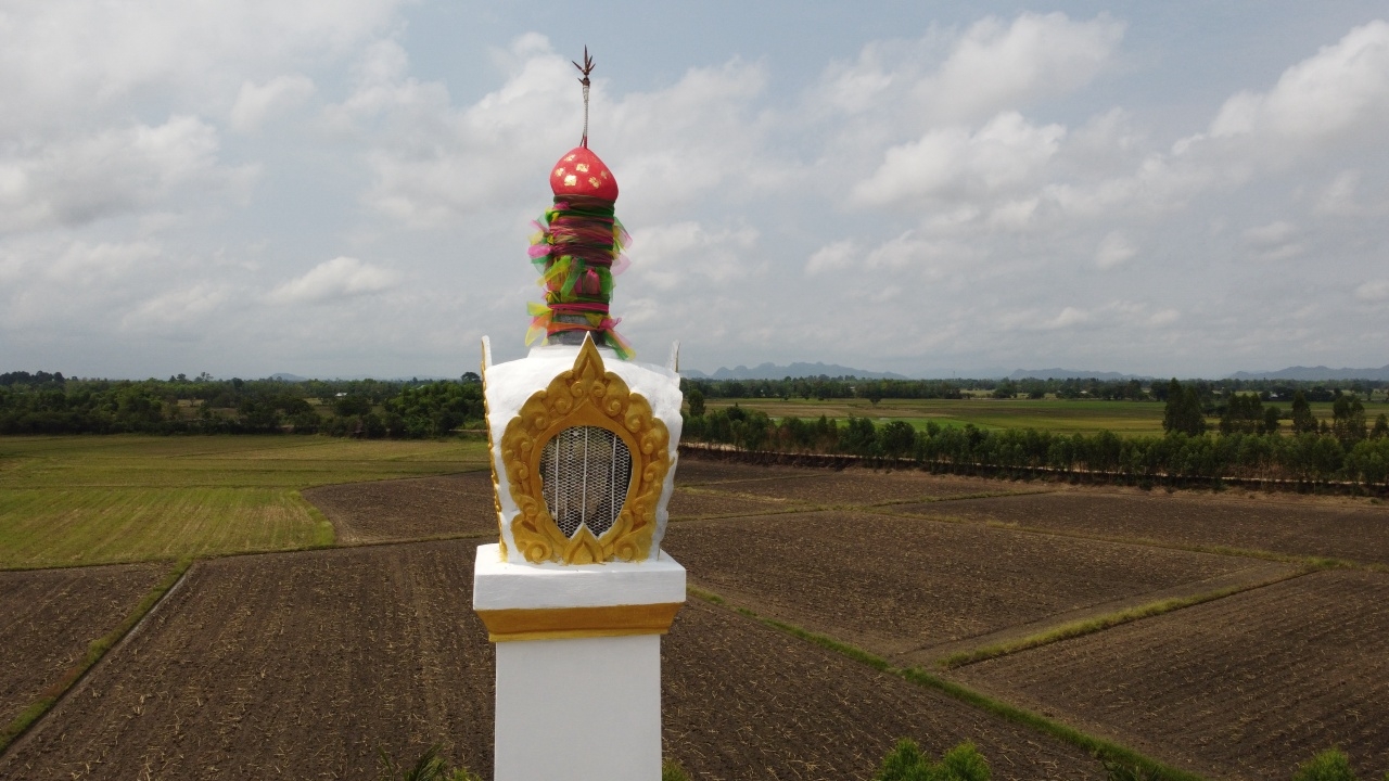 เจ้าอาวาสแจง ปลัดขิกยอดปล่องเมรุ เจ้าที่เข้าฝันให้สร้าง เพื่อบูชาเทวดา