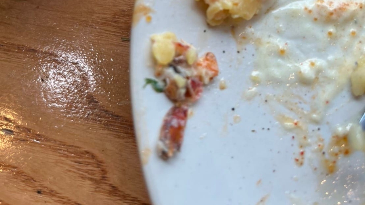 สาวแชร์ประสบการณ์ แพ้กุ้งรุนแรง หลังปนมาในอาหาร อ้วก แน่นหน้าอก ต้องหามส่ง รพ.