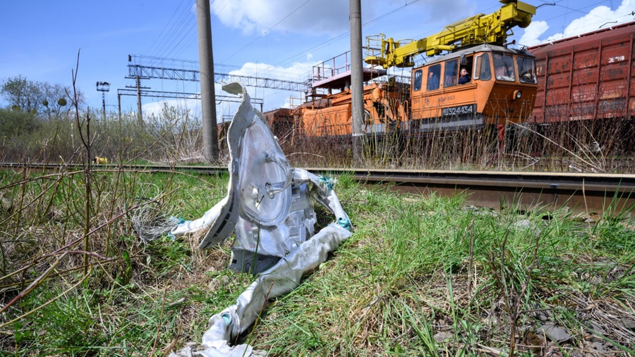รัสเซียโจมตีสถานีรถไฟยูเครนหลายจุด ดับ 5 ศพ เจ็บนับสิบ ชี้ตัดทางขนอาวุธ