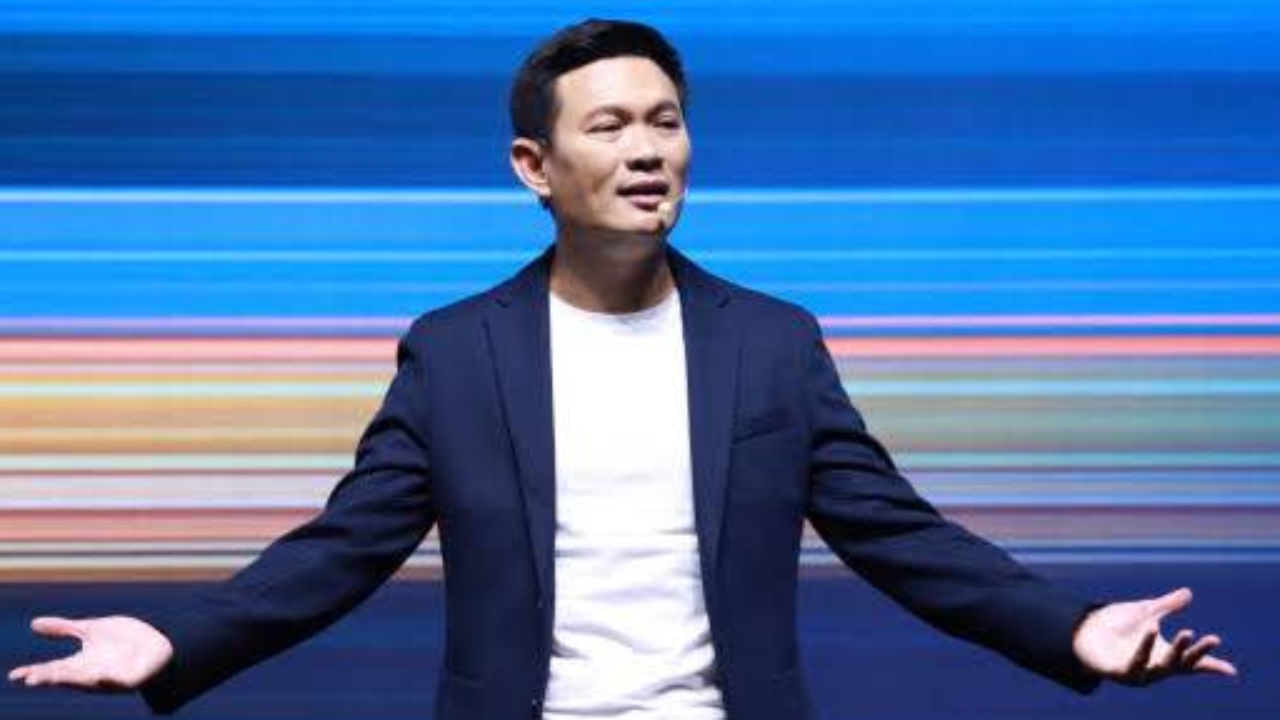 โพล มธ. สำรวจ ปชช. 180 แขวงใน กทม. ชี้ "ดร.เอ้" ตาม "ชัชชาติ" ไม่ห่าง