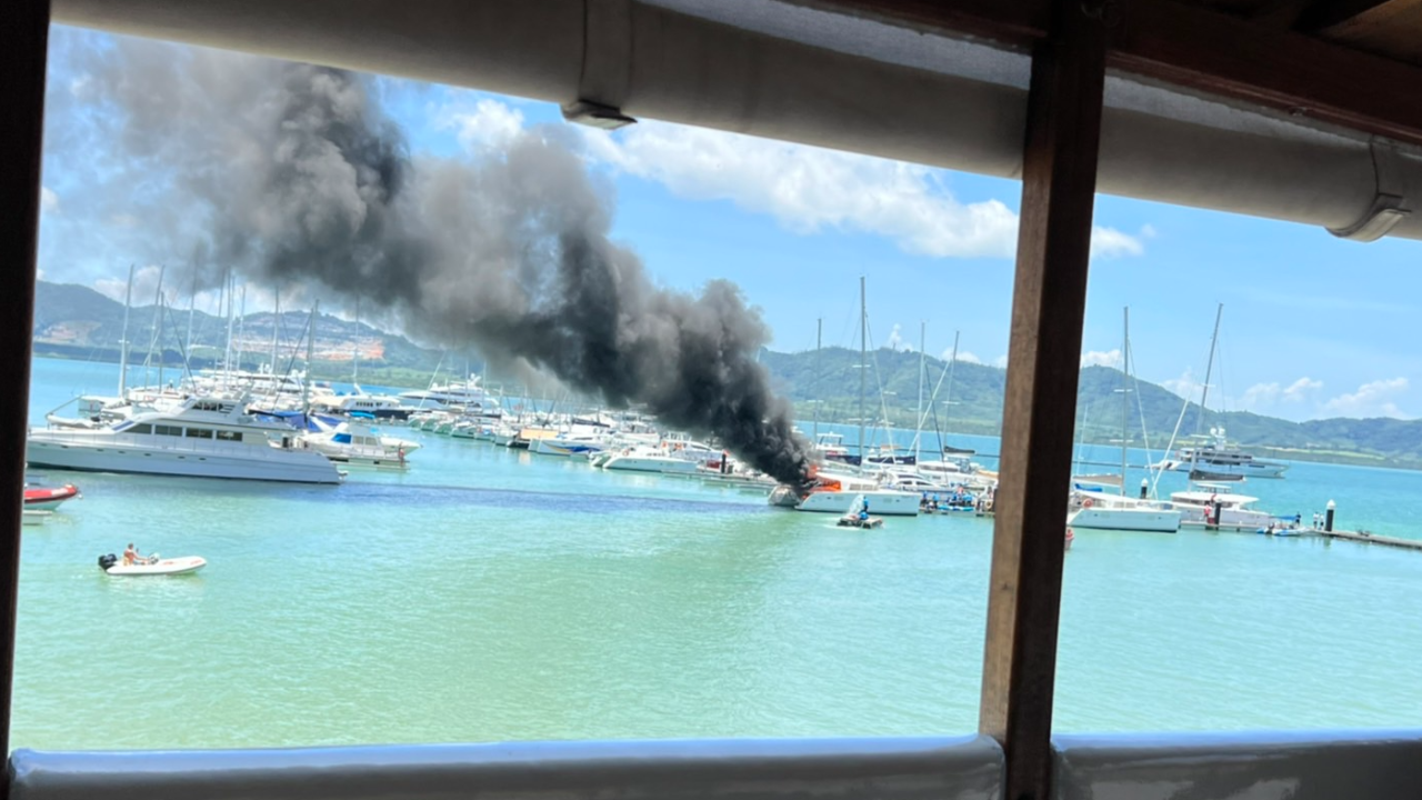 สั่งกู้ซาก 3 วัน "เรือใบหรู" ไฟไหม้จมทะเลภูเก็ต ยันไม่กระทบสิ่งแวดล้อม