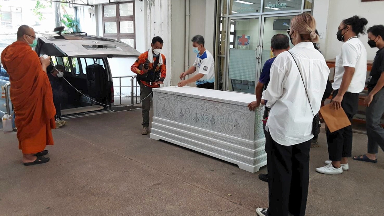 ดีเจดังลาโลก "เจย์-ลูกเจี๊ยบ กาญจนาพร" ผู้จัดละครชื่อดัง ป่วยไบโพลาร์