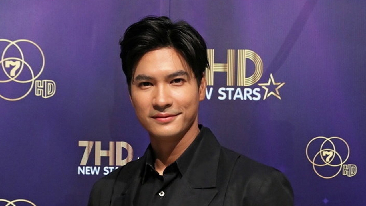 “ไมค์ ภัทรเดช” กักตัวเป็นเหตุ! ฉลองวันเกิดเหงาๆ ปลื้มใจ “ปุ๊กลุก” อวยพรพร้อมอยู่เคียงข้าง