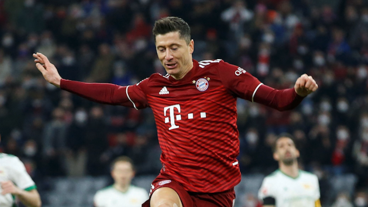 ใจไปแล้ว "เลวานดอฟสกี" แจ้ง 1 ทีมดัง อยากย้ายไปอยู่ด้วยซัมเมอร์นี้