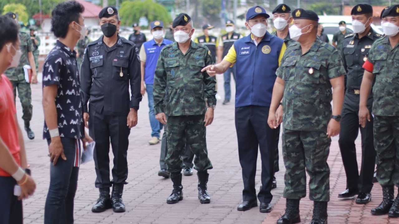 มทภ.4 เยี่ยมหน่วยตรวจเลือกทหาร 3 จชต. ปลื้มชายไทยมารายงานตัวคึกคัก
