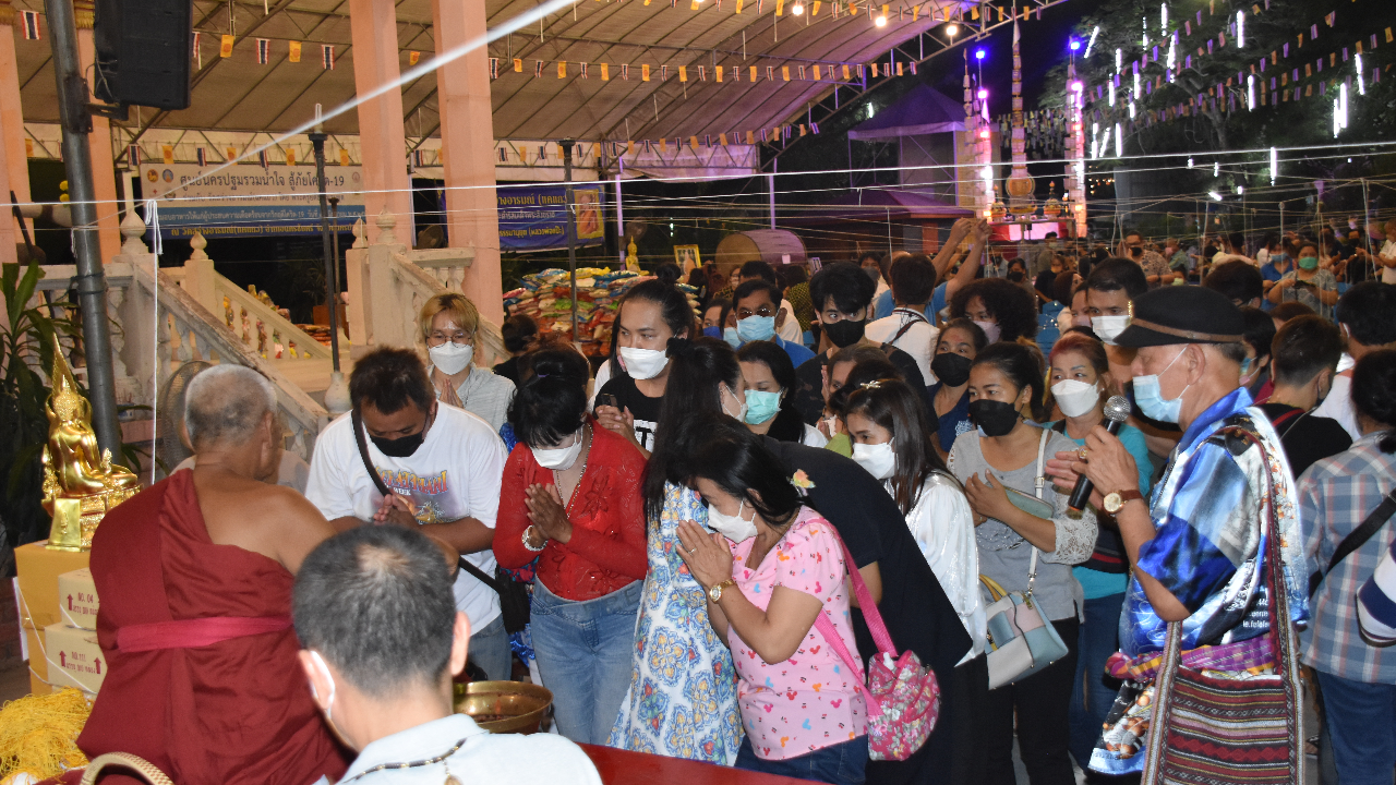 มาแล้ว "เลขเด็ด" คืนสวดบูชา "ราหู" วัดสว่างอารมณ์ คอหวยตาลุก ห้ามพลาด 