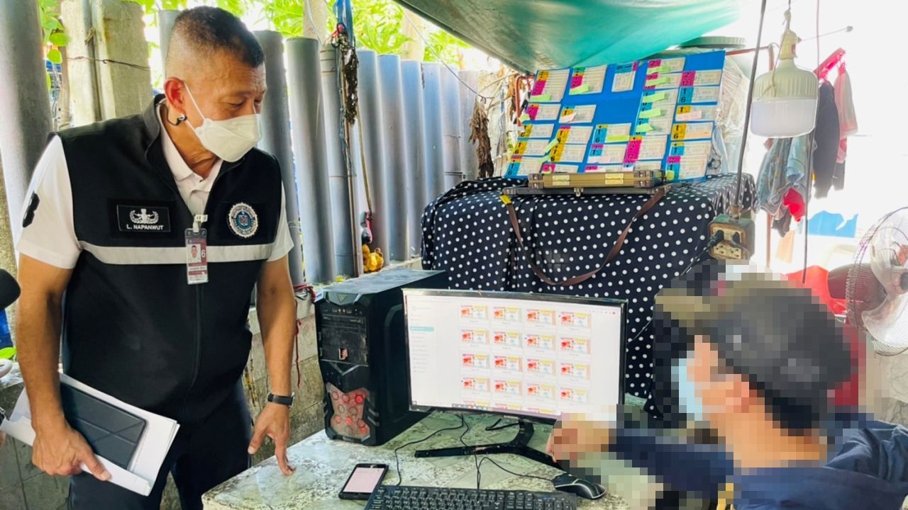 ภาค 8 ค้น 3 เป้าหมายมังกรฟ้าที่ภูเก็ต สอบผู้ต้องสงสัย อายัดคอมพิวเตอร์