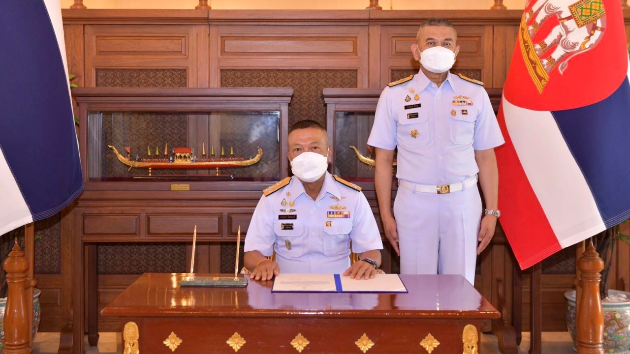 ปลัดกห. เยี่ยมดูงานทัพเรือ พร้อมขอบคุณ ผบ.ทร.ทุ่มเท่แก้ปัญหาของชาติ