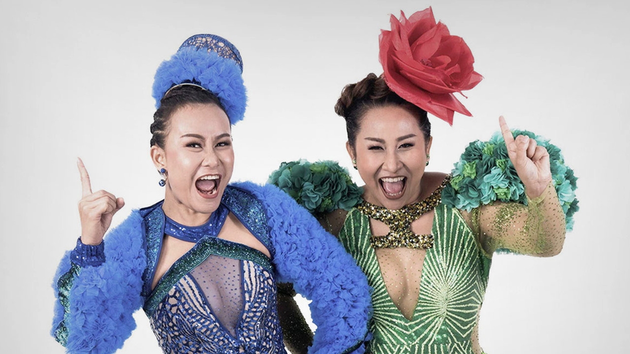 “ลูลู่-ลาล่า อาร์สยาม” จับไมค์ลำซิ่งแพ็กคู่ ร้องเพลง “แว๊บ แว๊บ” ประกอบละคร