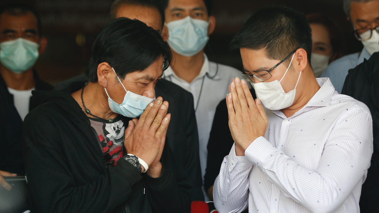 "เต้ มงคลกิตติ์" ไหว้ กล่าวขอโทษ "ลุงนิด คนหาปลา" ปม กล่าวหาไม่ช่วย "แตงโม"