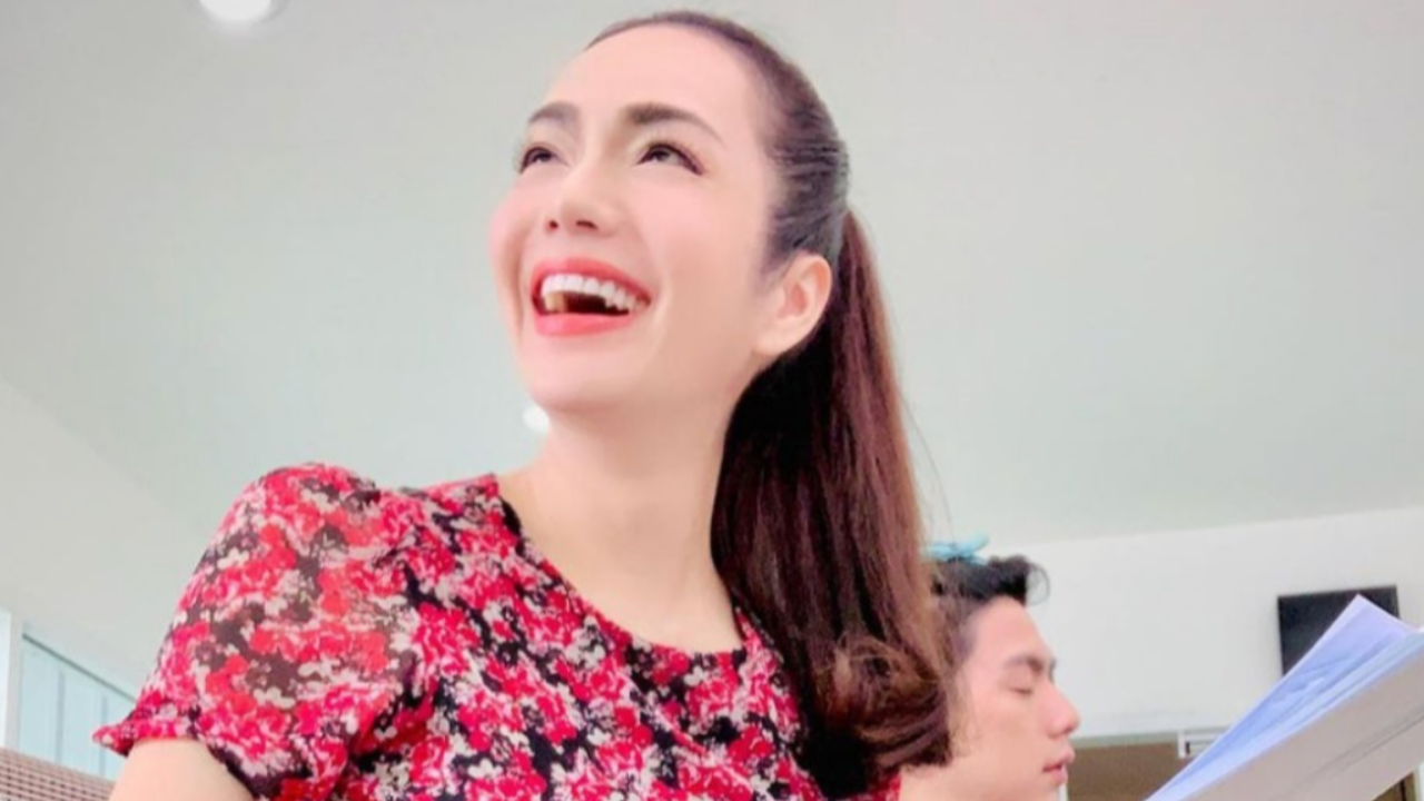 อ๋อม สกาวใจ เผยเลขเด็ดลุ้นๆ หวย 