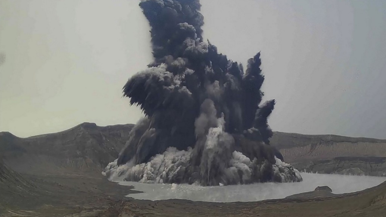 ด่วน ภูเขาไฟตาอัลในฟิลิปปินส์ปะทุรุนแรง เร่งอพยพประชาชนนับพัน