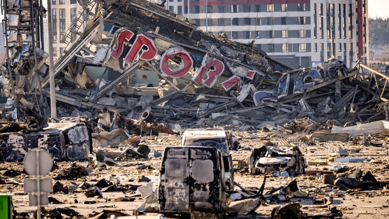 รัสเซียยิงอาวุธถล่มเคียฟ โดนนักข่าวหญิงชาติเดียวกันเสียชีวิต