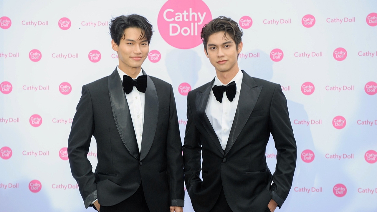 “วิน” ปลื้ม “ไบร์ท” ทำเซอร์ไพรส์ให้ไอแพดเป็นของขวัญวันเกิด เอ่ยปากชมรู้ใจ